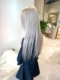 ブリーチ2回ホワイトカラー💓