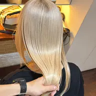 都内クオリティブリーチ＋カラー＋クイックトリートメン