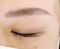 ハリウッドブロウリフト