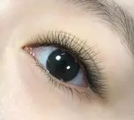 ボリュームラッシュ⭐️60本(上)4580円　施術時間30分　2回まで同価格　3回目以降➕300円