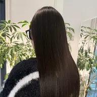 【毎朝のアイロン卒業】湿気に負けない！広がりを抑える潤い縮毛矯正✂️