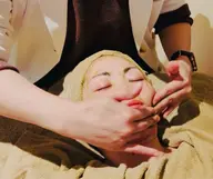 【人気No.1✨】🌿ハーブピーリング✕小顔調整💆美肌も小顔もGET‼️