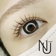 🉐NUNUラッシュリフト/自然と束感まつ毛に！韓国時期まつ毛パーマ・ティント（まつ毛カラーリング込/元祖束感）