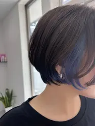 カット+イヤリングブリーチオンカラー+トリートメント