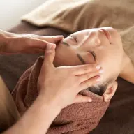 [再来様限定]フェイシャル＆ボディ120分minimo限定価格セラピストお勧め💛顔も身体も頭も欲張りプラン💛