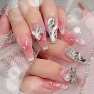 平日限定！ジェルオフ込み長さだし10本アート&パーツ乗せ放題✨