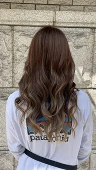 お出かけ前に可愛くコテ巻き💗