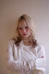 【ハイトーンで透明感抜群🫐】ブリーチ➕カラー