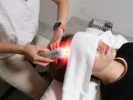 《ママたちに大人気産後のぬけ毛》ヘッドスパ＋強髪（ヒト幹細胞美容液20%）ポレーションで頭皮ほぐし♪¥3980