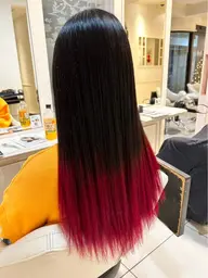 毛先カット✂️➕ブリーチ➕裾カラー🌈 (⏱16:00​〜​)