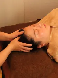【ドライヘッドスパ】美容ハーブエキス付きドライヘッドスパ 40分