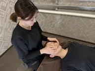 《顔筋&ヘッド》顔筋もみほぐし+ドライヘッドスパ+首マッサージ70分13200円