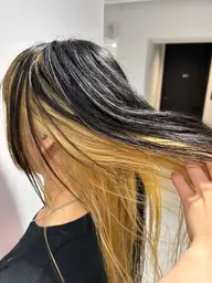 【4月限定20%OFF‼️】ダメージレスケアブリーチ➕艶カラー➕クイックトリートメント