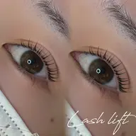 【ミニモ学割】汗や水にも強いまつ毛パーマ/高濃度ケラチンTR付き