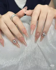 【平日限定❤️】🟢チップ長さだし＋持ち込みデザイン(🔅デザイン、パーツ4本ok)土日祝12980➡️平日11980