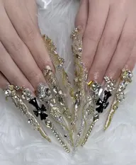 ５スーパーロングネイル（5XLサイズチップ長さ出 し・つけ放題）