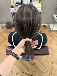 カット＋ハイライトブリーチカラー＋トリートメント