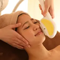 🍀全顔美肌脱毛🍀顔脱毛＆フェイシャル✨贅沢パック＆シェービング付💕毛＆毛穴の両方にＷアタック✔️つるつる陶器肌へ✨