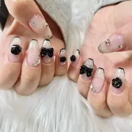 9/31まで初回オフ代込み7000円❣️持ち込みデザイン可❤️やり放題90分🎀