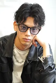 メンズカット＋メンズパーマ（マッシュ、センターパートのみ）ツイスパ、波巻き、フェザーなんでも可◎ ※価格改定中備考欄参照