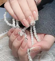 ストーン&パーツ付き放題💗ジェルオフ付き💗 長さ出し＋¥2,000（10本）