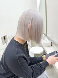 処理剤付ブリーチカラー×ケアオンカラー×ケラスターゼカクテルトリートメント！