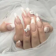 フレンチネイル