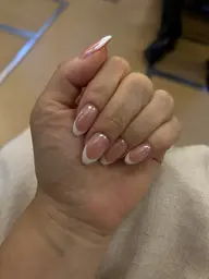 フレンチネイル　5本以下　オフあり