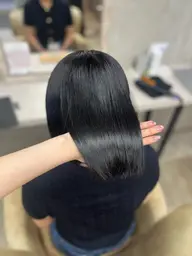 【広がり・うねり対策に🫧】美髪ストレート¥6,600