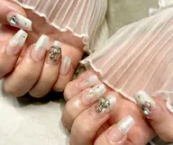 《オフなし》スカルプ並みの強度✨長さ出しジェルチップアプレ💅アート４本​〜​６本付き💄✨