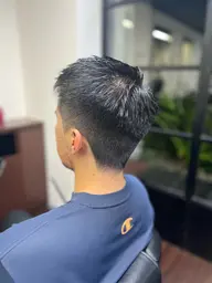 刈り上げスタイル