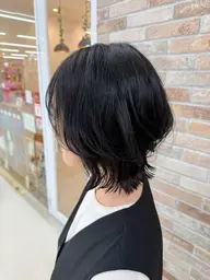 【小顔に見せたい方へ】似合わせ小顔カット✂️。