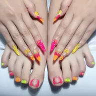 新規🌈【オフ無し】カラー何色でも選択可能✨️時間内やり放題メニュー💜持ち込みデザイン：お任せ：マグネットもＯＫ💜