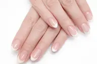 ハンドホワイトフレンチ　オフ込み