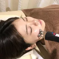【小顔&目元スッキリ♪】フェイシャルエステ・小顔矯正&首ほぐし★首の疲れ・頭痛・眼精疲労の方にもオススメ★