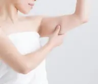 ⚜️美ボディ・痩身⚜️『二の腕❗️脇のハミ肉❗️肩​〜​首の頑固な脂肪❗️』（キャビ・ラジオ波・ハンド）80分