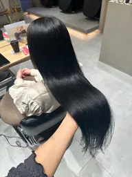 【🏷クセ伸ばして梅雨乗り越える☔️🐌】うる艶🌟ナチュラル縮毛矯正（学割¥13480✨）