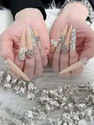 🎀［チップ長さだし]３XLロングチップスカルプ長さ出し、パーツつけ放題＜ジェルオフ無料＞