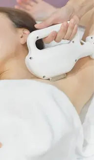 安心・安全・脱毛認定機 両脇 税込2200円