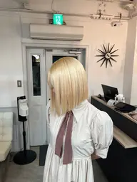 【ミニモ限定超おすすめメニュー】✨ブリーチ抜きっぱなし・ブロンド（リタッチ）+完全集中ケア髪質改善トリートメント✨