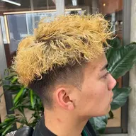 💇🏻‍♂️メンズカット+🎨ブリーチ+カラー+1stepTR