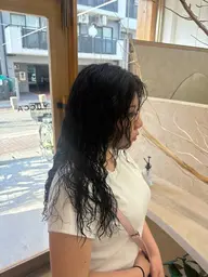 《女性限定モデル》カット+ニュアンスパーマ+トリートメント¥ 2500