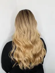 ハイブリーチ（ケアブリーチ2回）＋1stepトリートメント