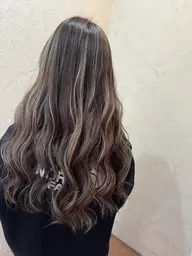 【インスタで大人気】ハイライトカラー