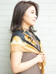 赤みを抑えた【グレーアッシュ】カラー、トリートメント付き