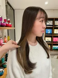 《10​〜​20代限定‼️》ちらっと可愛いインナーカラー👀💖