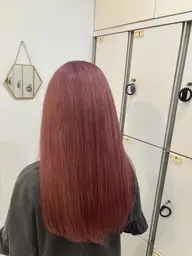 ブリーチ+カラー🩵ブリーチ回数、お色味ご相談⭕️透明感、派手髪なんでもお任せください🌟