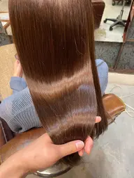 【限定料金🍀サラサラ縮毛矯正🦋】サラサラ縮毛矯正＋熱ダメージケアトリートメント✨※前髪あり、根元3センチ程の方