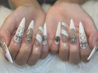 ネイルチップ長さ出し10本➕アートやり放題➕パーツ付け放題