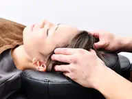 頭皮の疲れにアタック🔥眠りが浅い、頭がむくむ、頭の形が気になる方にSOOPEEを使用した【ドライヘッドスパ×頭蓋矯正】
